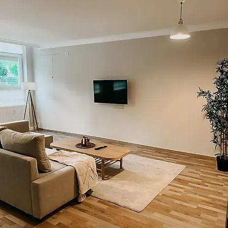 Apartment Wohnen Im 3 Laendereck! Essen, Muelheim, Oberhausen. Bseg