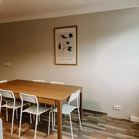 Wohnen Im 3 Laendereck! Essen, Muelheim, Oberhausen. Bseg Apartment
