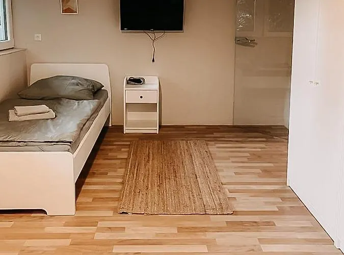 Wohnen Im 3 Laendereck! Essen, Muelheim, Oberhausen. Bseg *