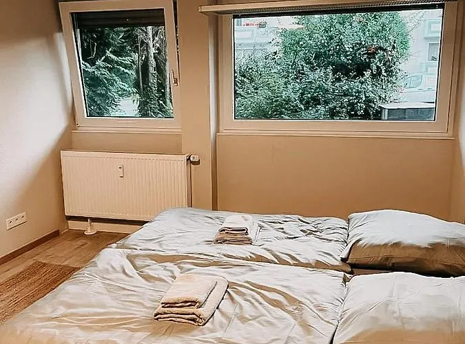 Wohnen Im 3 Laendereck! Essen, Muelheim, Oberhausen. Bseg إسن