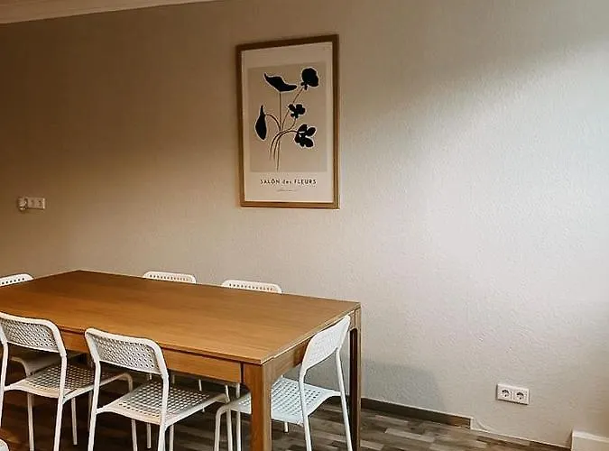 Wohnen Im 3 Laendereck! Essen, Muelheim, Oberhausen. Bseg Lägenhet